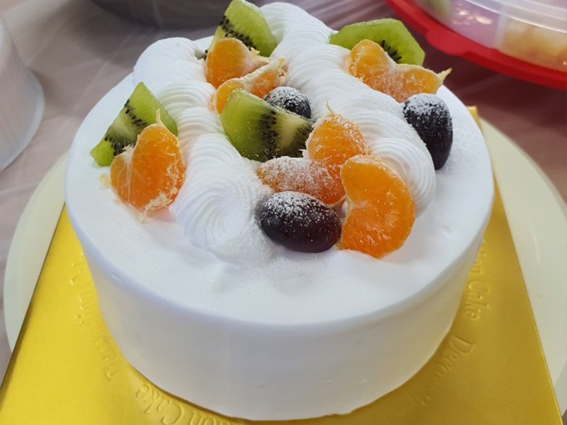 과일생크림 케이크